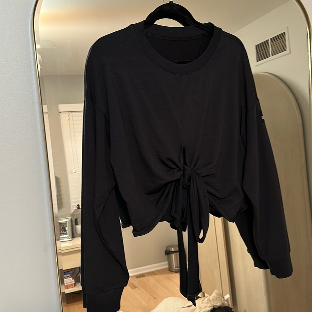 Alo wrap top